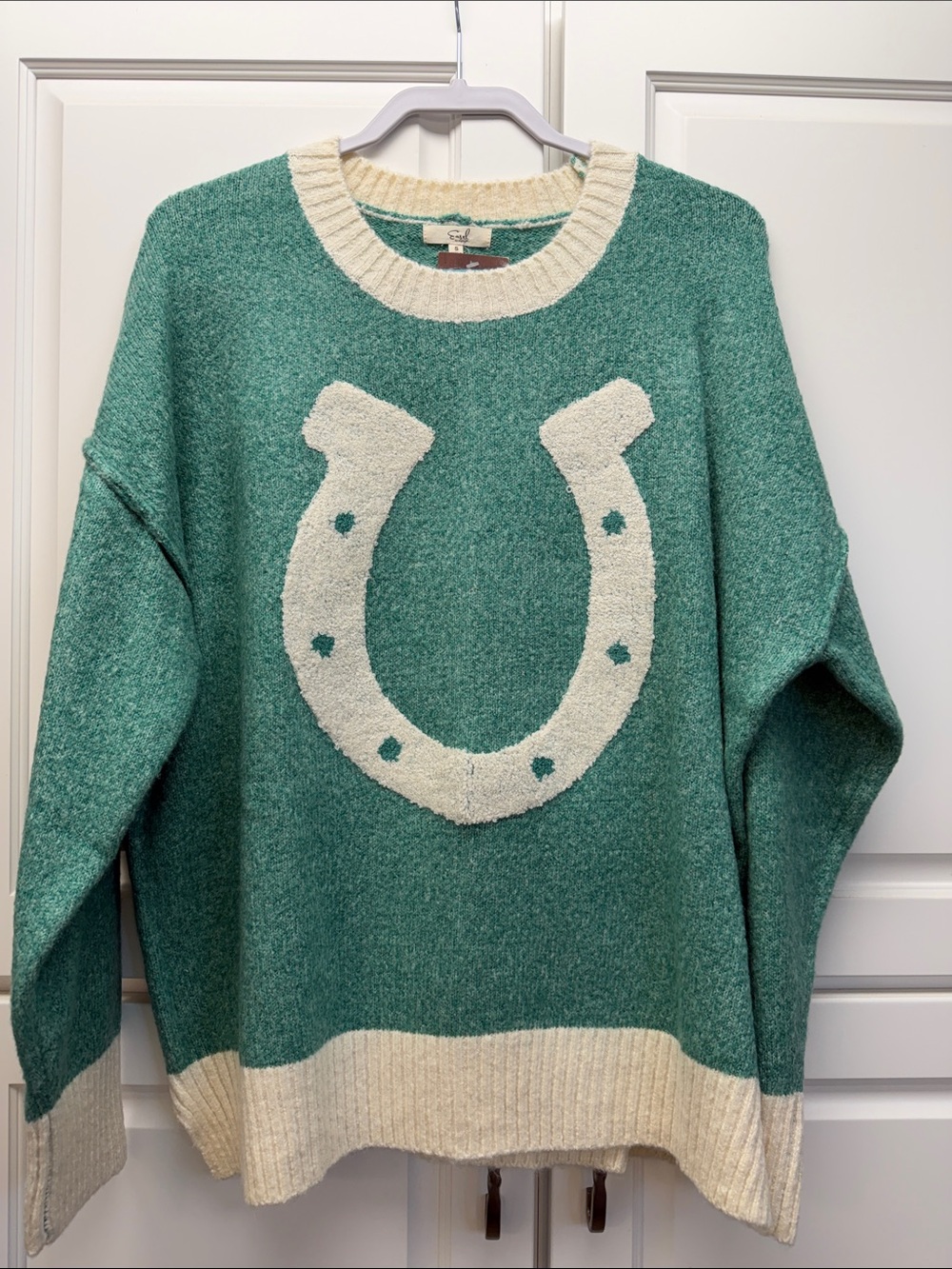Easel Sweater with Cream Horseshoe Accent
